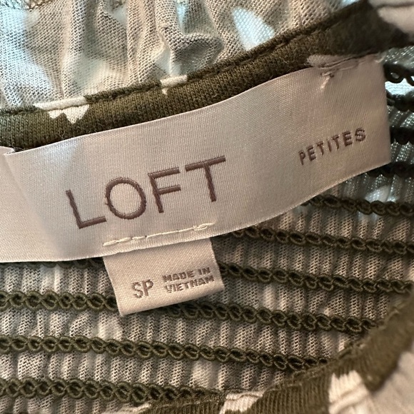 LOFT Green Boxy Blouse with Peter Pan Collar(822) - Picture 9 of 10